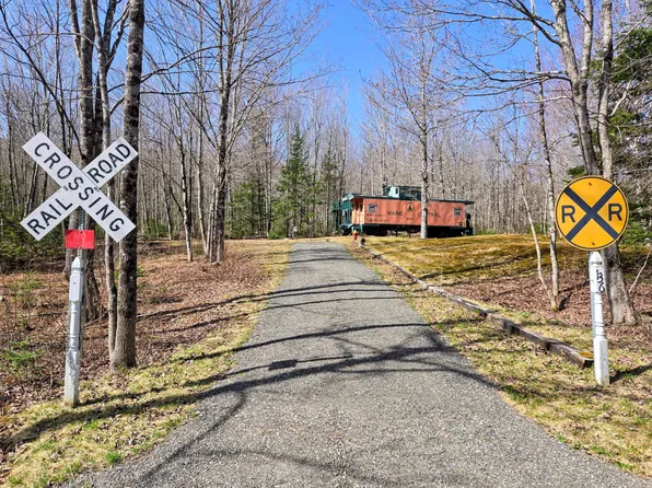 136 Calvin Gray Road, Madrid Twp, ME 04966