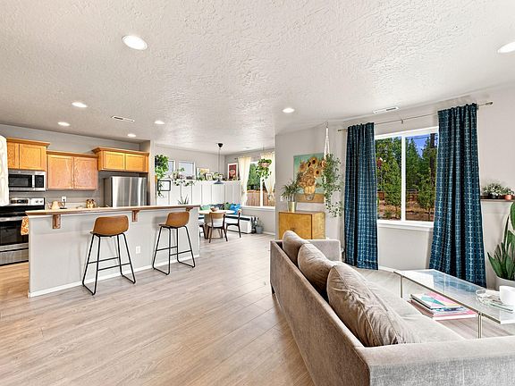 5th image of 51324 Evans Way