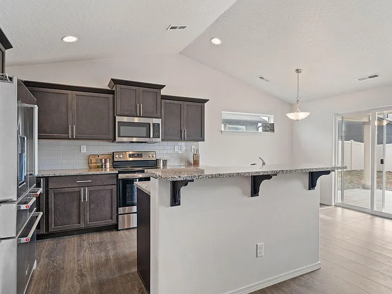 7913 W 55th Ave — Photo 7