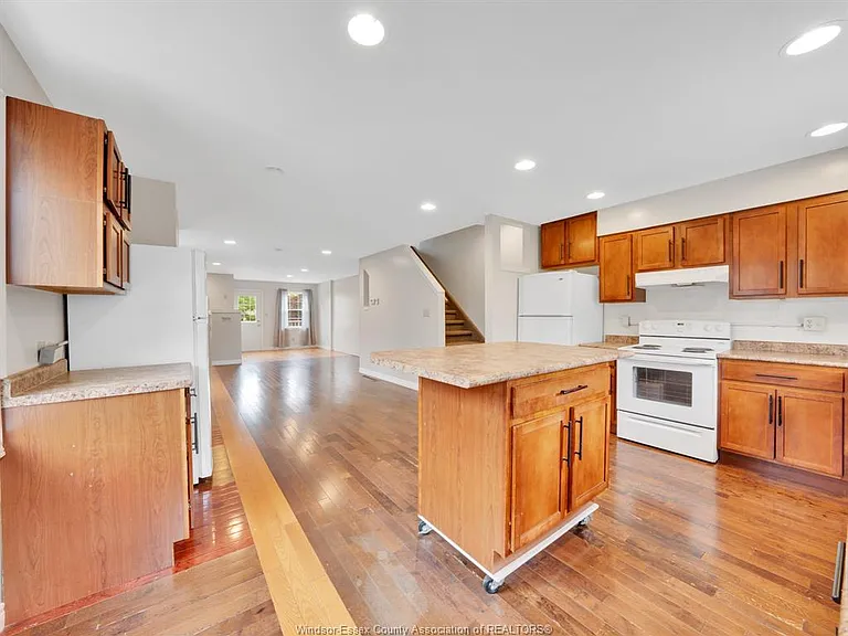2929 Donnelly St — Photo 11