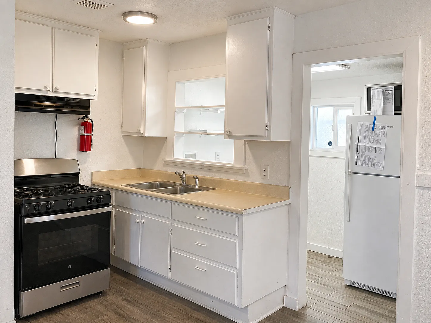 1255 Turquoise Ave — Photo 3
