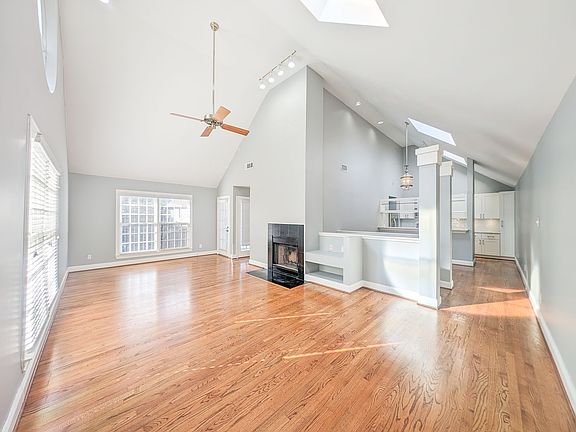 3rd image of 1920 Portsmouth St APT 1