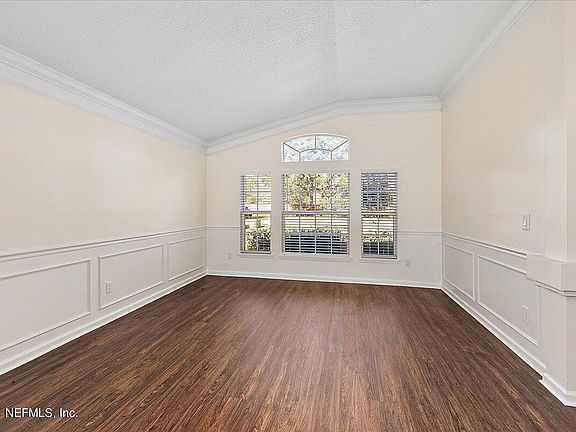 4th image of 769 Hazelmoor Ln