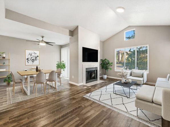 2053 NE 106th Ave #915