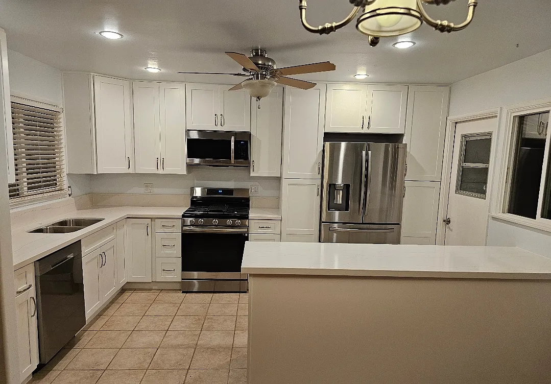 3 bed, 1109 sqft, $4,800 — Photo 3