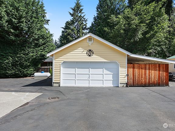 5th image of 16304 126th Avenue E