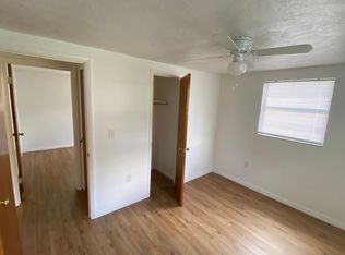 4035 Kathryn St, Sarasota, FL 34233