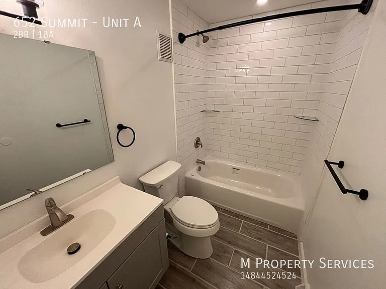 652 Summit St #A — Photo 4