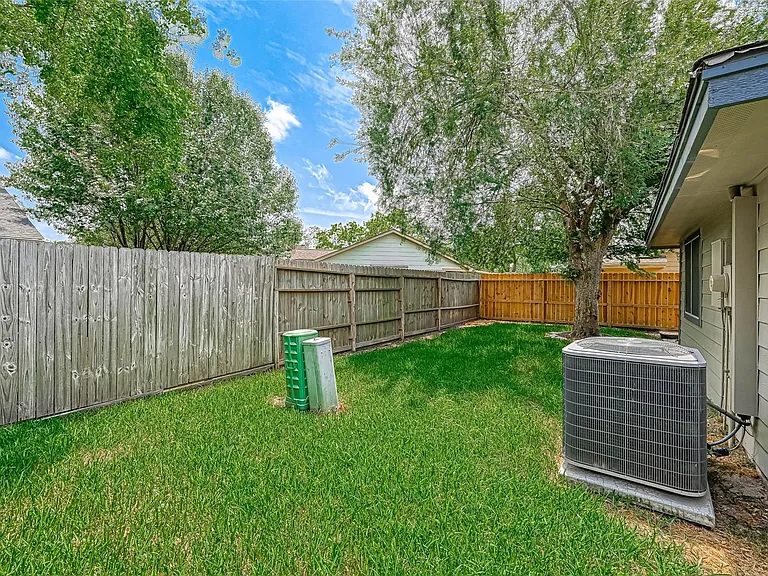 2235 Sentinal Oaks St — Photo 35