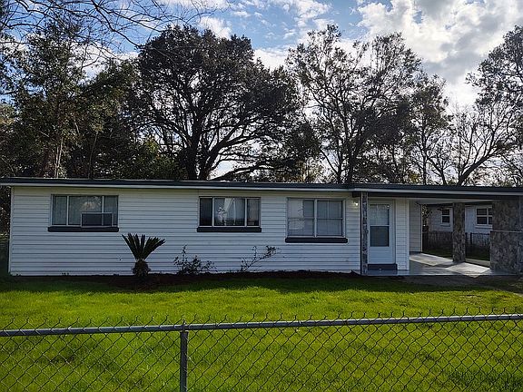 3rd image of 50 Teakwood Dr