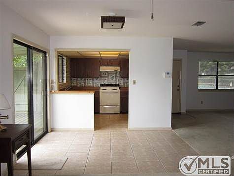 4th image of 132 Villas Ct SE #C