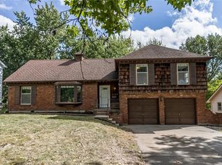 9139 Westbrooke Dr, Overland Park, KS 66214