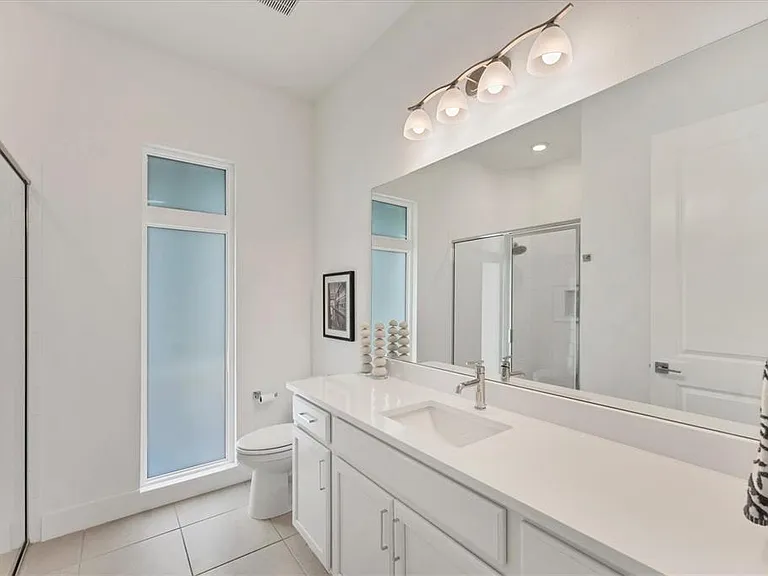 6028 Red Mangrove Ln — Photo 40
