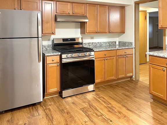 2nd image of 5805 W Lawrence Ave #Gn