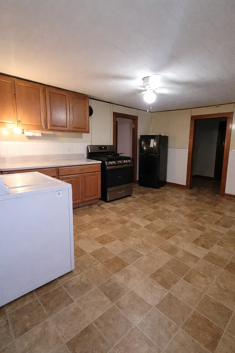 Building Photo - 778 3rd Ave #1
