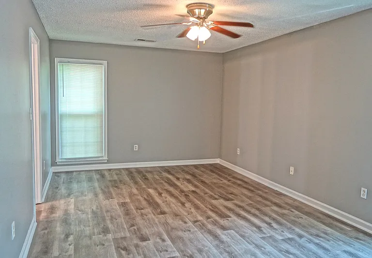 111 Scarlet Oak Cir — Photo 8
