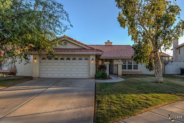 1st image of 594 Larkspur Ln