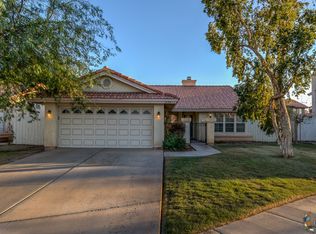 594 Larkspur Ln, Imperial, CA 92251