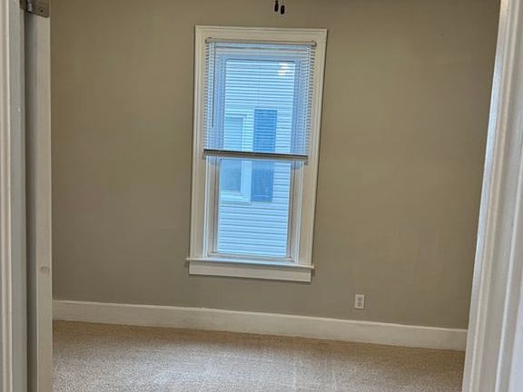 5th image of 216 E Follett St