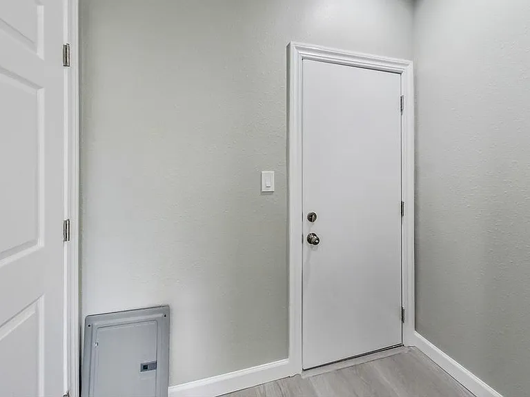 666 17th St #3-A — Photo 8