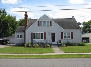47 Wellworth Pl, Cheektowaga, NY 14225