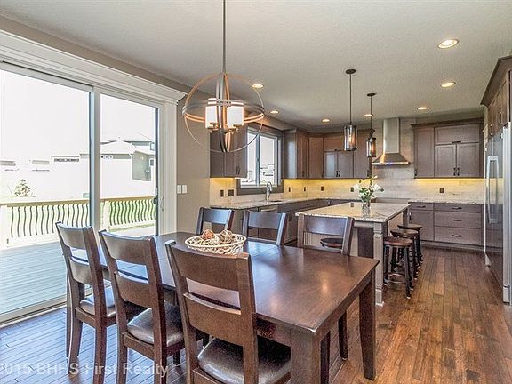 4th image of 15303 Hickory Dr