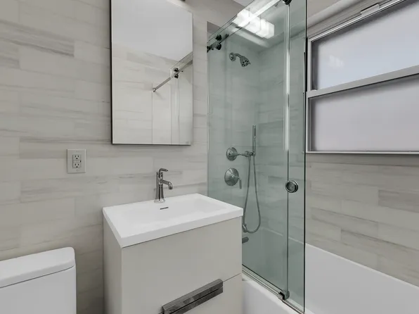 360 East 72nd Street image 6 of 15