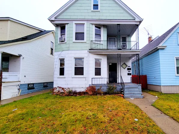 2952 Roosevelt St, Hamtramck, MI 48212