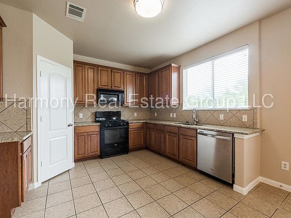 5th image of 19401 Gale Meadow Dr