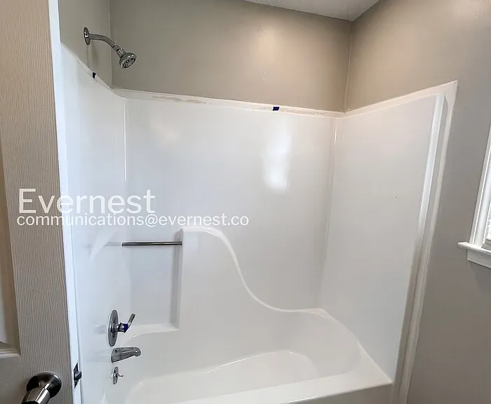901 Cimarron Ct — Photo 10