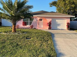 673 107th Ave N, Naples, FL 34108