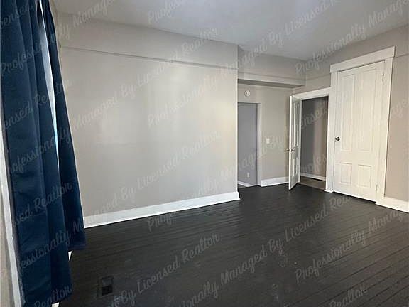 3rd image of 534 Homeview Ave