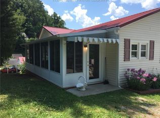 56 Josephine Ave, Madison, WV 25130