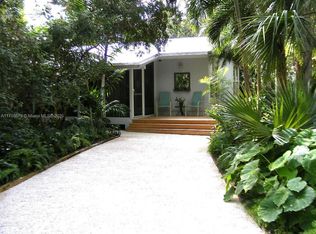 1961 W Barefoot Pl, Vero Beach, FL 32963