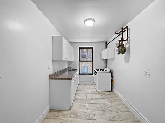 Rented by Skyward | media 9