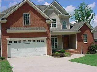 558 Lakeshore Cv, Ft Oglethorpe, GA 30742