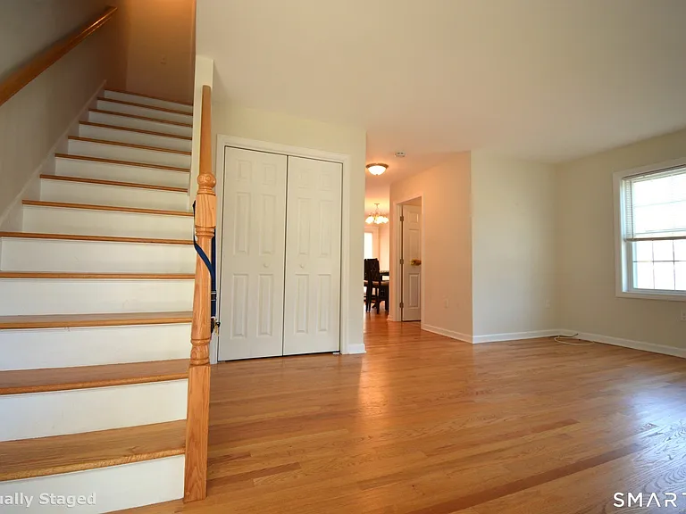 173 Saybrook Rd — Photo 2