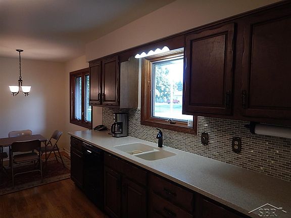 4th image of 6251 Thistle Dr