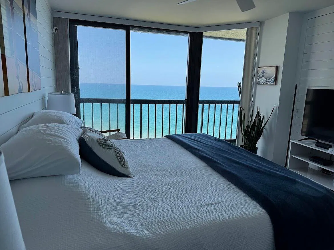 1 bed, 2.0 bath, 1011 sqft, $5,000 — Photo 1