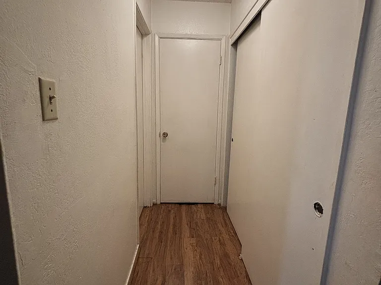 604 E Loretta Ave #1 — Photo 3