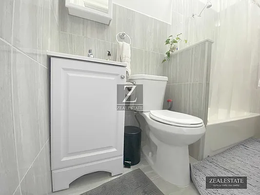 Rented by ZealEstate Group Inc | media 29