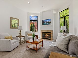 Pointe East, Redmond, WA 98052