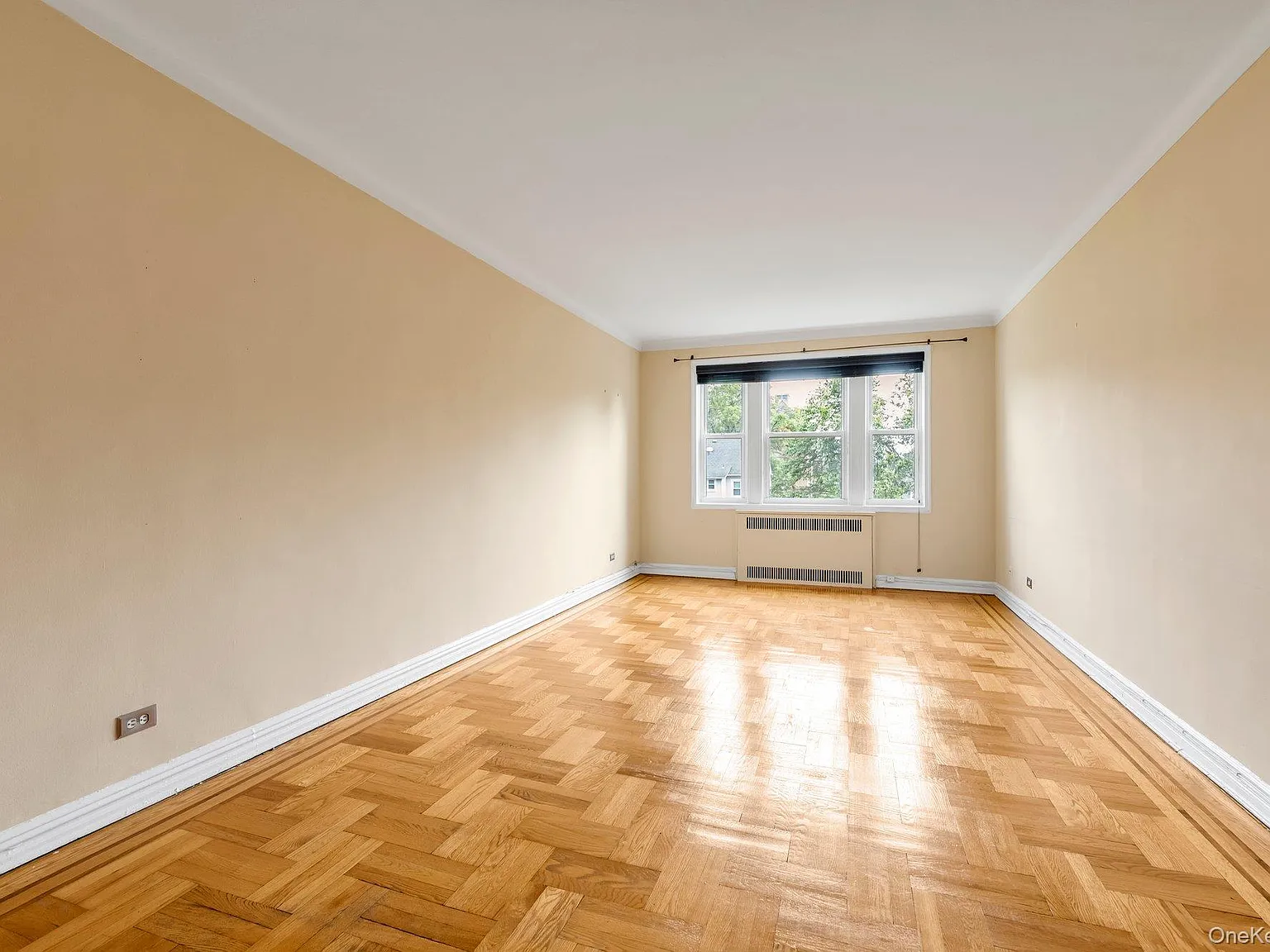 2 bed, 1.0 bath, 875 sqft, $2,750 — Photo 2