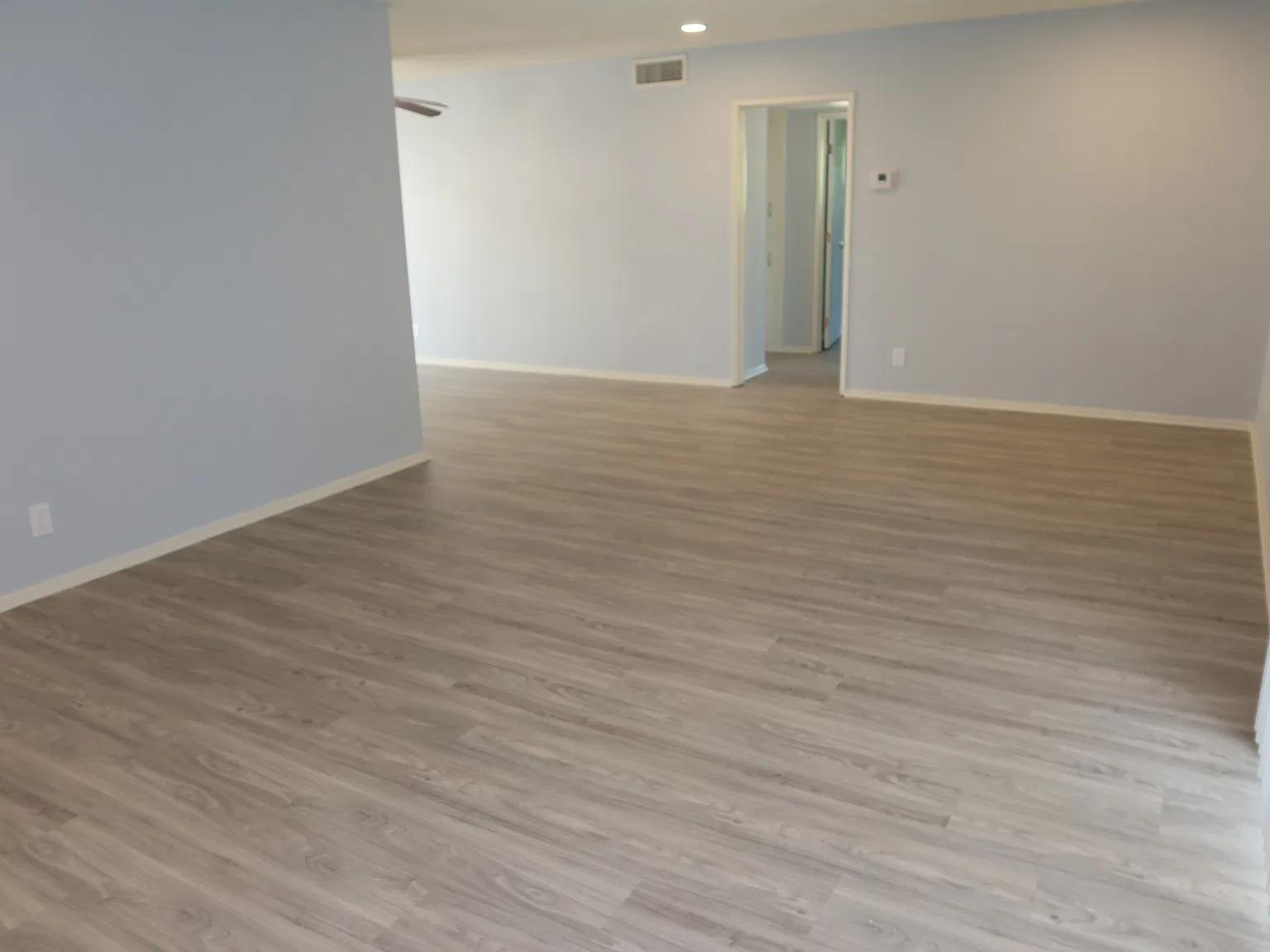 2 bed, 1300 sqft, $3,200 — Photo 2