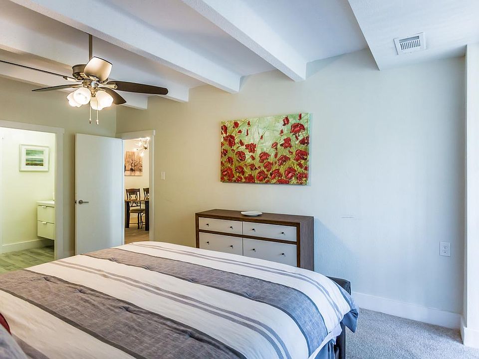 The Alisa - 2bd / 2ba - Oversized Bedroom with En Suite Bath