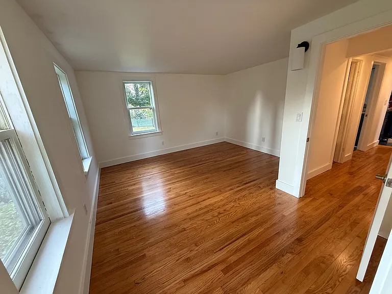 4 Mill St — Photo 17