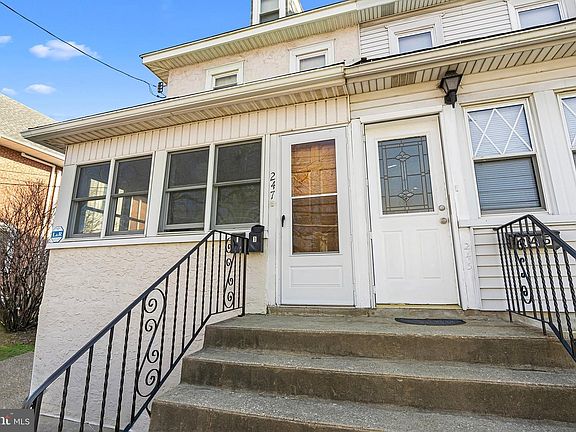 3rd image of 247 Burmont Rd