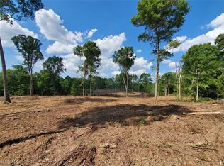 Roth Rd, Parkersburg, WV 26104