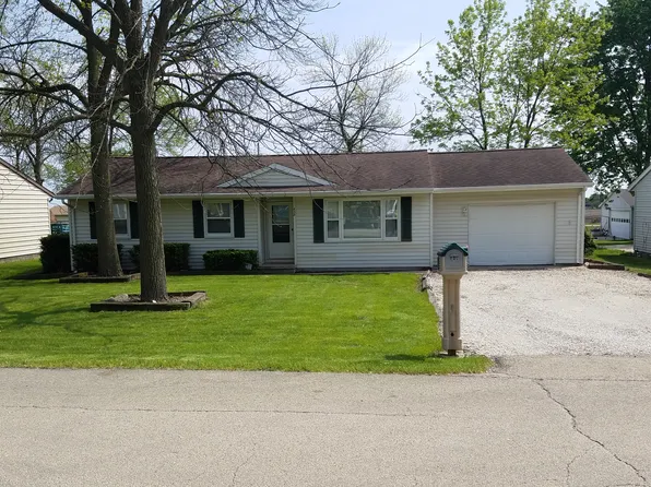 438 Larson St, Paxton, IL 60957