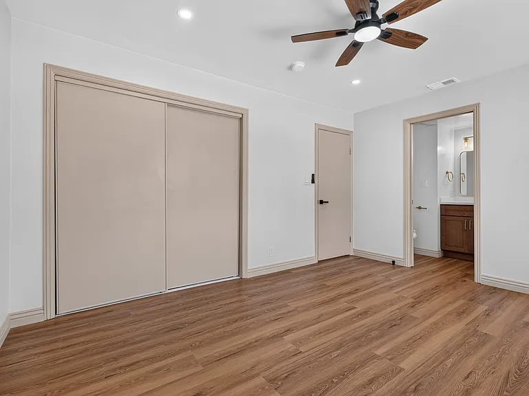 4170 Madison Ave — Photo 18